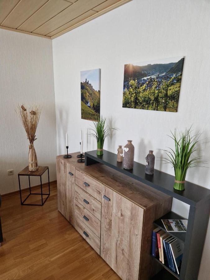 Ferienwohnung Moselzeit Алькен Екстер'єр фото